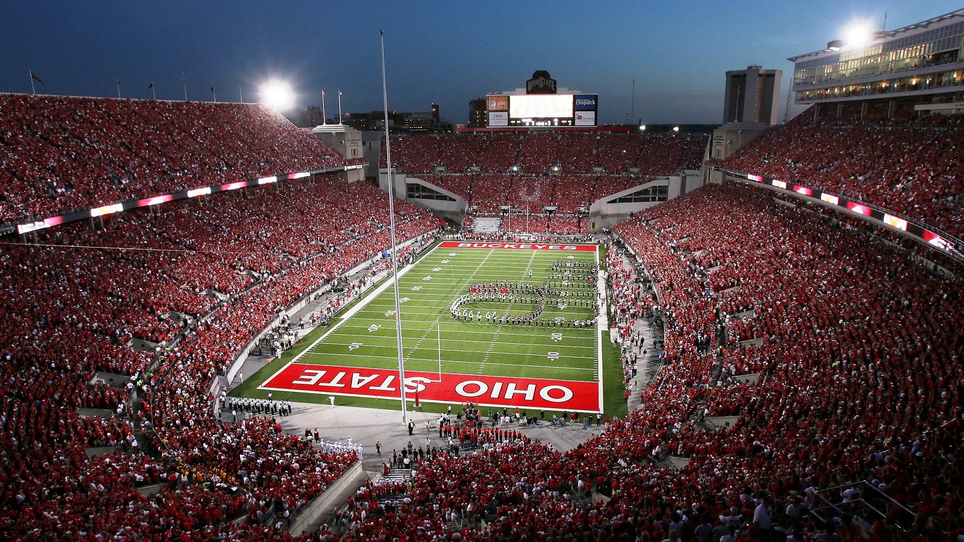 爱游戏全站注册-中国足球场馆设施升级计划启动，中国足球场长宽